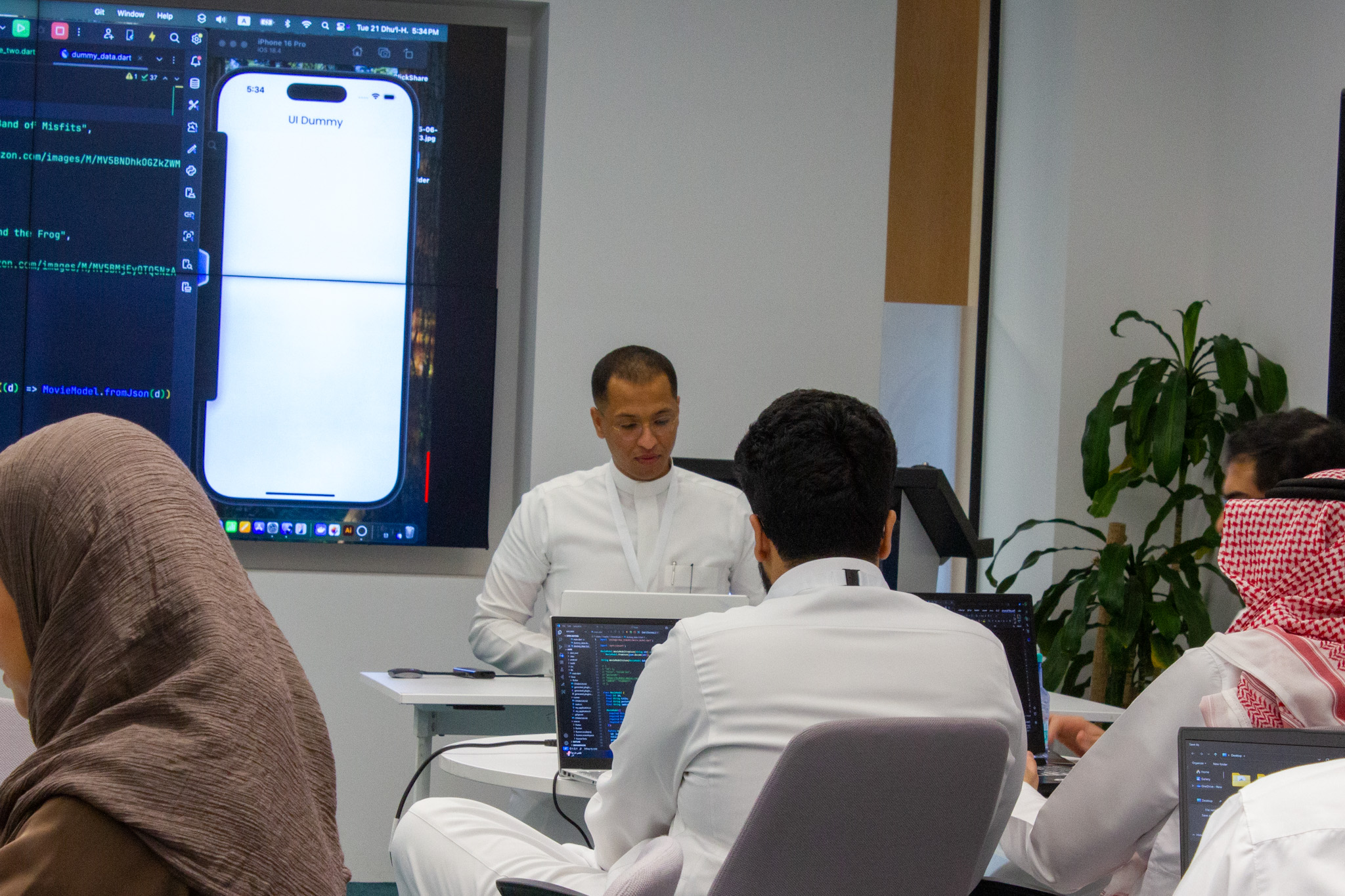 @yamdkh جانب من تقديم إحدى الدورات حضوريا